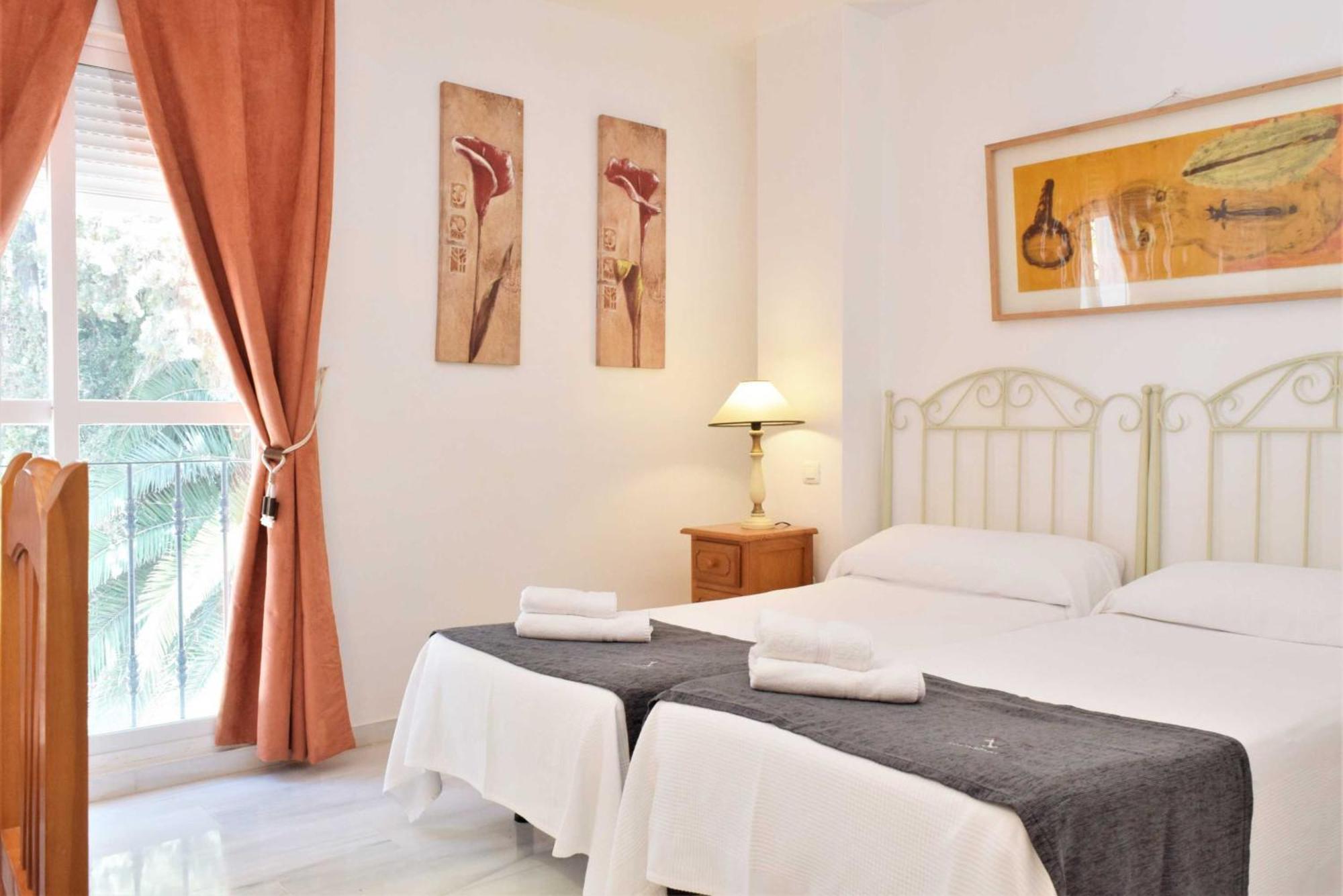 Serinamar- Los Naranjos De Marbella Room photo